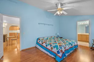 374 Orth Dr, Central Point, OR 97502 - Photo 15