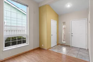 374 Orth Dr, Central Point, OR 97502 - Photo 5