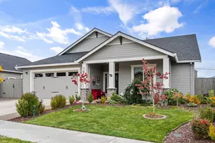 3878 Arena Dr, Medford, OR 97504 - Photo 1