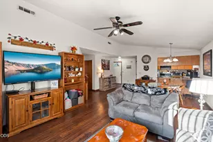 653 SW Balsam Rd, Grants Pass, OR 97526 - Photo 5