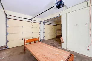 160 Timberlake Dr, Ashland, OR 97520 - Photo 41