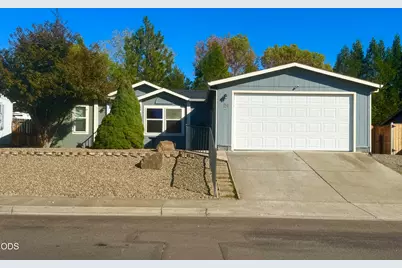 24 Bridgeport Drive, Eagle Point, OR 97524 - Photo 1