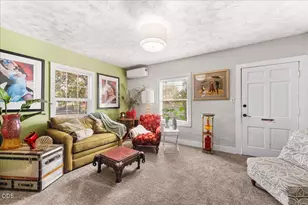 [Address not provided], Medford, OR 97501 - Photo 5