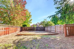 130 Sharon Dr, Phoenix, OR 97535 - Photo 13