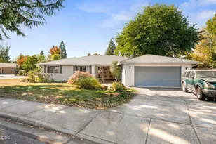 2951 Barclay Rd, Medford, OR 97504 - Photo 9