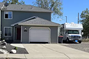 1012 Sunrise Way, Central Point, OR 97502 - Photo 1