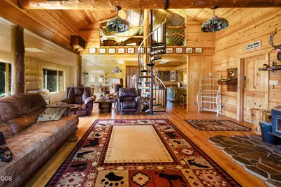 37010 Redwood Highway, Cave Junction, OR 97523 - Photo 9