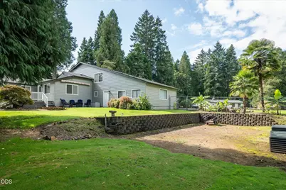 41947 McKenzie Highway, Springfield, OR 97478 - Photo 13