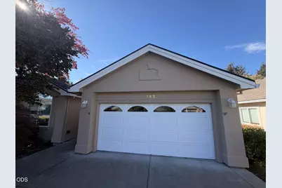 762 Fernwood Drive, Medford, OR 97504 - Photo 1