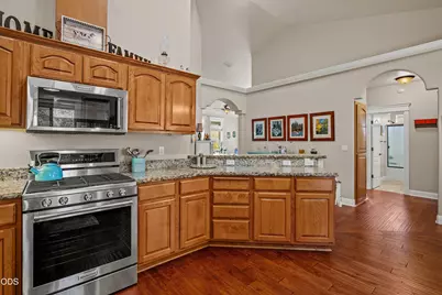 308 SW Hudson Lane, Grants Pass, OR 97526 - Photo 11