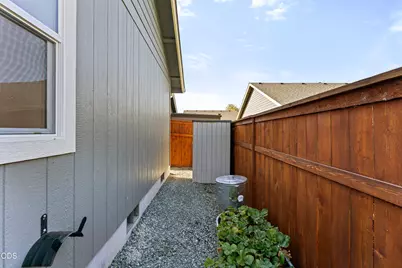 2804 SW Eastwood Lane, Grants Pass, OR 97527 - Photo 31