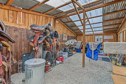 131 S Stage Road, Medford, OR 97501 - Photo 9