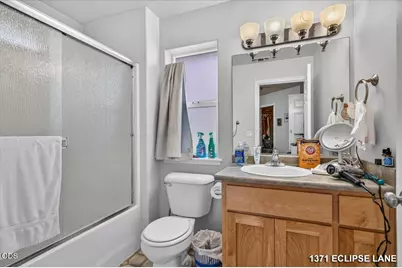 1371 SW Eclipse Lane, Grants Pass, OR 97527 - Photo 13