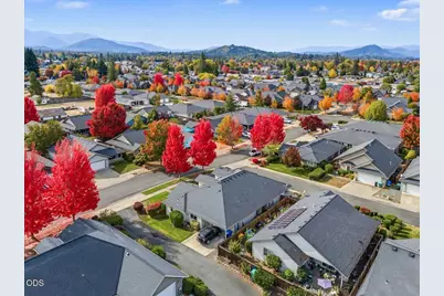 1371 SW Eclipse Lane, Grants Pass, OR 97527 - Photo 17
