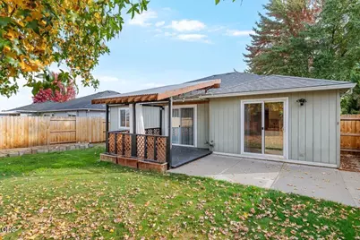 1414 Beekman Avenue, Medford, OR 97501 - Photo 23
