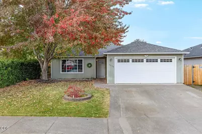 1414 Beekman Avenue, Medford, OR 97501 - Photo 1