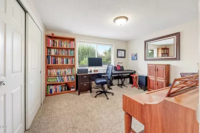 2867 Spring Hills Drive, Medford, OR 97504 - Photo 27