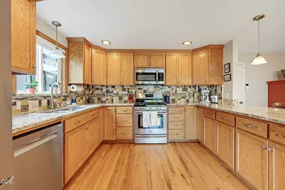 2867 Spring Hills Drive, Medford, OR 97504 - Photo 11