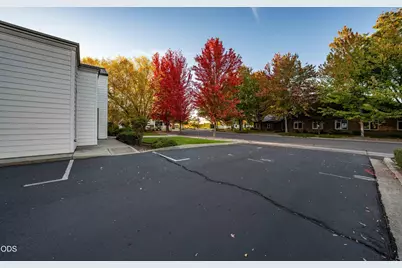 800 O'Hare Parkway, Medford, OR 97504 - Photo 55