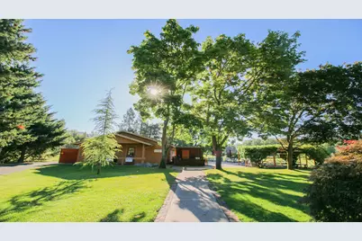 7346 New Hope Road, Grants Pass, OR 97527 - Photo 13