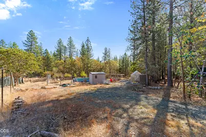 2600 Coed Place, Grants Pass, OR 97527 - Photo 33