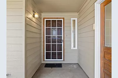 895 Coutant Lane #B, Grants Pass, OR 97527 - Photo 7