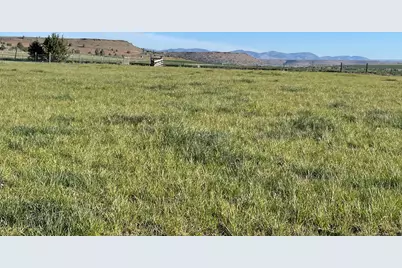 4651 NE Collins Drive, Madras, OR 97741 - Photo 1