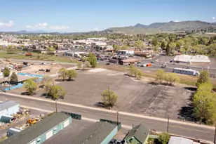 3301 Crosby Ave, Klamath Falls, OR 97603 - Photo 1