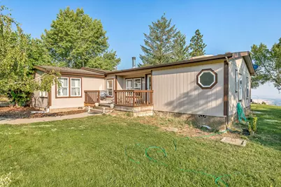 8509 Tenino Terrace, Eagle Point, OR 97524 - Photo 1