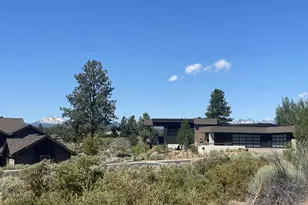 61594 Hosmer Lake Dr, Bend, OR 97702 - Photo 1