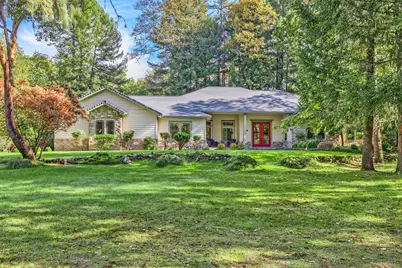 125 Hampshire Circle, Grants Pass, OR 97526 - Photo 1