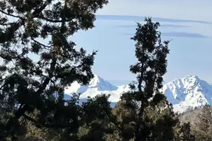 61955 Somerset Dr, Bend, OR 97702 - Photo 1