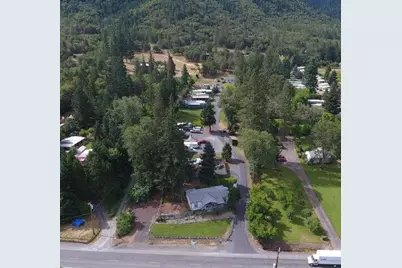 7059 Rogue River Highway, Grants Pass, OR 97527 - Photo 1