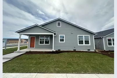 601 NE Loucks Road, Madras, OR 97741 - Photo 1