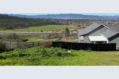 564 La Strada Circle #69, Medford, OR 97504 - Photo 1