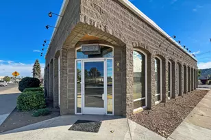 220 NW Meadow Lakes Dr, Prineville, OR 97754 - Photo 1