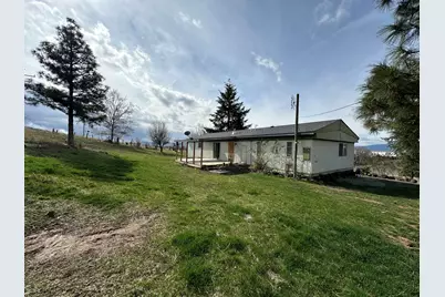 4555 Weyerhaeuser Road, Klamath Falls, OR 97601 - Photo 1