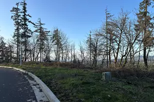 Weldon, Eugene, OR 97403 - Photo 1