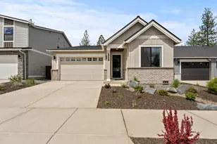 1452 NW Ochoa Dr, Bend, OR 97703 - Photo 1