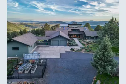 1047 Apogee Way, Klamath Falls, OR 97601 - Photo 1