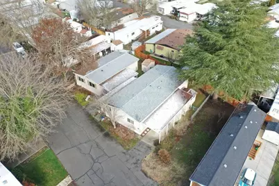 330 Beechwood Drive, Grants Pass, OR 97526 - Photo 1