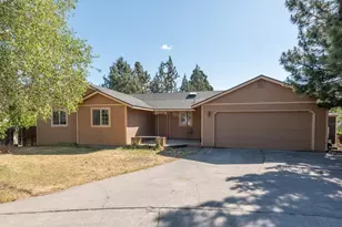 2241 NE Hyatt Ct, Bend, OR 97701 - Photo 1