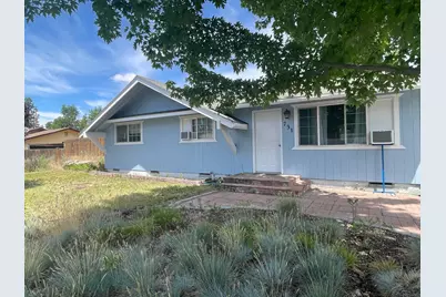 731 SE Wade Street, Madras, OR 97741 - Photo 1