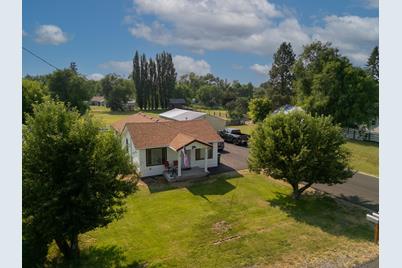 2640 Kane Street, Klamath Falls, OR 97603 - Photo 1