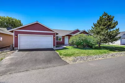 621 SE Scotch Pine Way, Madras, OR 97741 - Photo 1