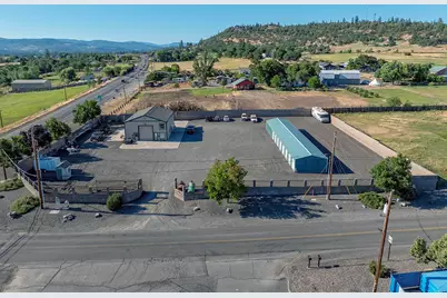 21 Ball Road, Eagle Point, OR 97524 - Photo 1