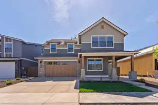 1388 NW Ochoa Dr, Bend, OR 97703 - Photo 1