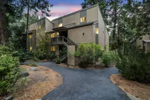 19717 SW Mount Bachelor Dr, Bend, OR 97702 - Photo 1