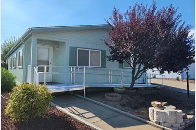 555 Freeman Road #UNIT 234, Central Point, OR 97502 - Photo 1