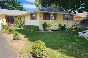 5382 Gatewood Dr, Klamath Falls, OR 97603 - Photo 1